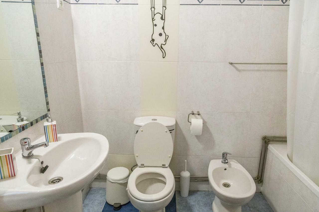 Downtown Shelter - Casa Da Praca Apartment Aveiro Ngoại thất bức ảnh